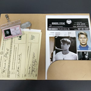Captain America File Steven Rogers S.H.I.E.L.D. Secret File Oggetti di scena in carta Oggetti di scena del film