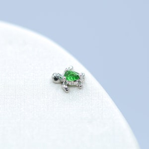 Cute Green Turtle Stud Earrings Piercing Helix Cartilage Daith Conch Earring Bow earring