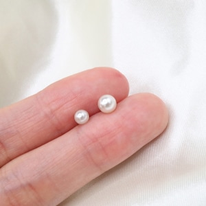 Double sided Tiny Pearl Stud Earring Tragus Helix Cartilage Conch Piercing small dainty minimalist 16g gift stud labret titanium jewelry