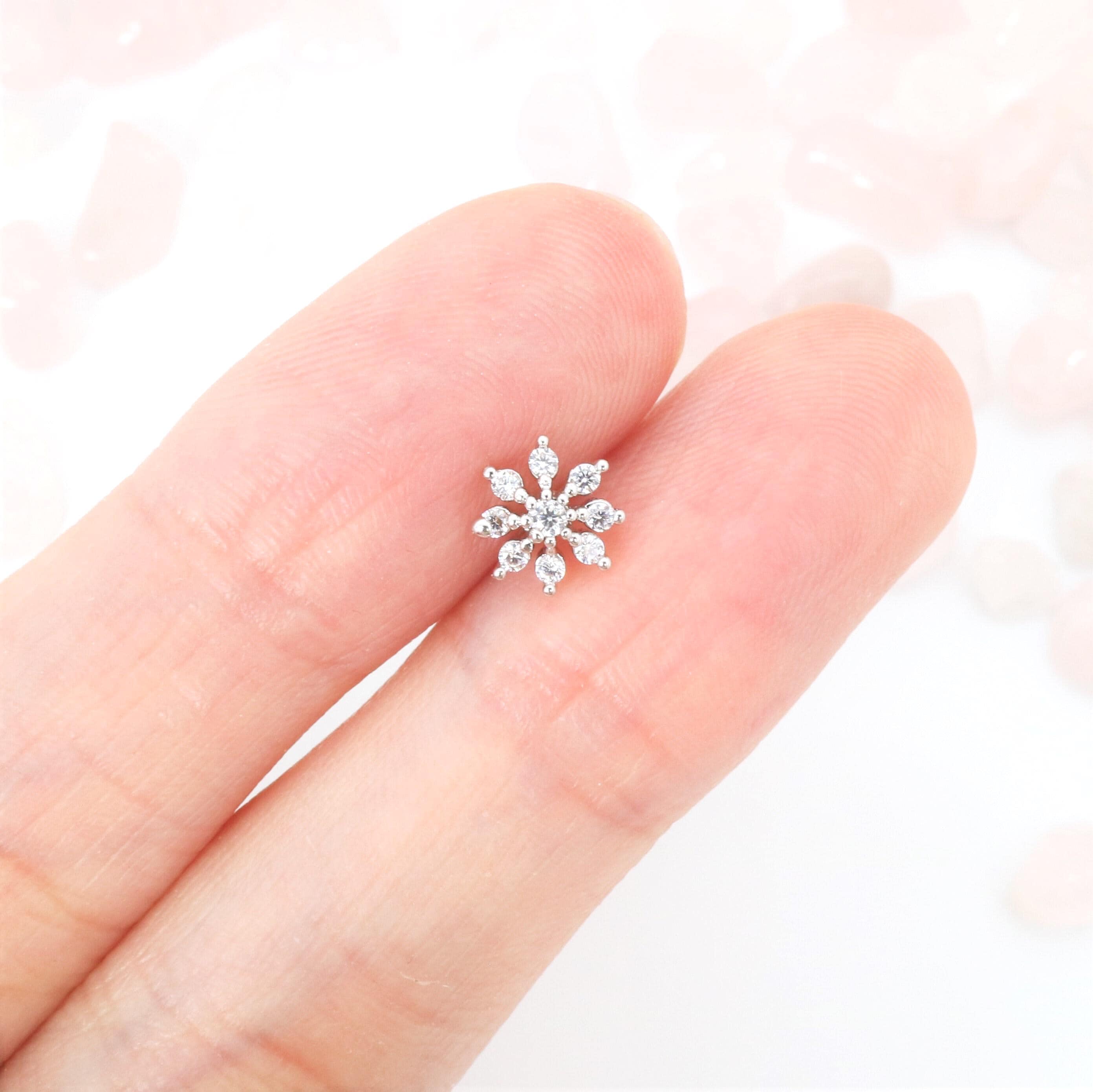 Snowflake Stud Piercing Helix Earring Cartilage Conch Tragus small tiny gift 16g dainty minimalist flat back labret titanium ear jewelry 20g