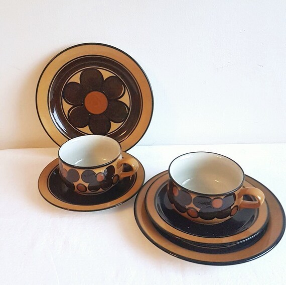 ARABIA KALEVALA ティーカップ、ソーサー、プレート 2 個セット - Anja  