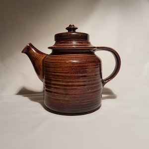 ULLA PROCOPÉ &quot;Mahonki&quot; Mahogany brown Large Tea pot - Finnish Vintage Design from Arabia, Finland