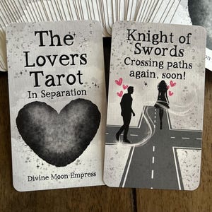 Tarot de los Enamorados - En Separación / Baraja de Tarot del Amor Gris para Desamores, Rupturas y Caminos de Llamas Gemelas