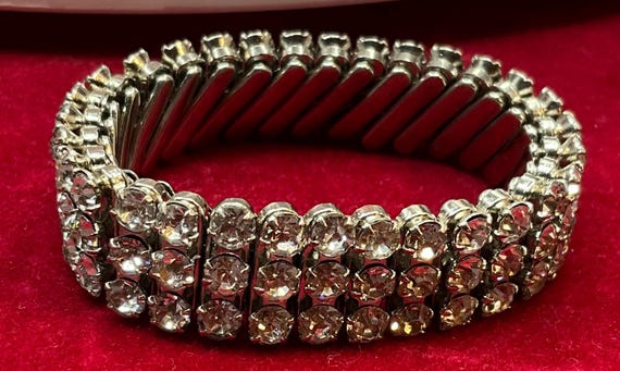 Dazzling Vintage Clear Rhinstone Expansion Bracelet View 3