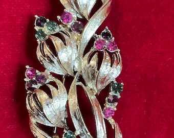 Beautiful Vintage Signed Coro Pegasus Floral Brooch