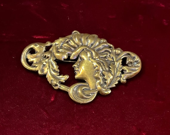 Large Vintage Art Nouveau Stamped Brass Brooch View 2