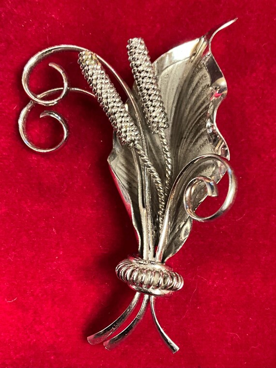 Stylish Vintage Signed Bond Boyd Sterling Leaf brooch