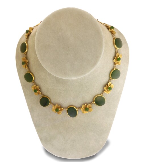 Eye-Catching Vintage Nephrite Jade and Floral Nec… - image 7