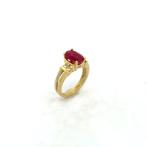 Ruby Diamond Ring in 18k Yellow Gold Size 5.5