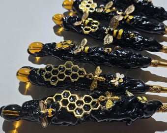 Noneya Beeswax Molten Magic Carving Tool: Bee & Honeycomb Charms