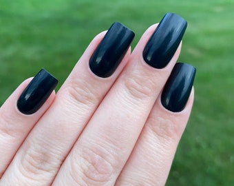 Black Square Press On Nails | 24pc Short Fake Nail Set