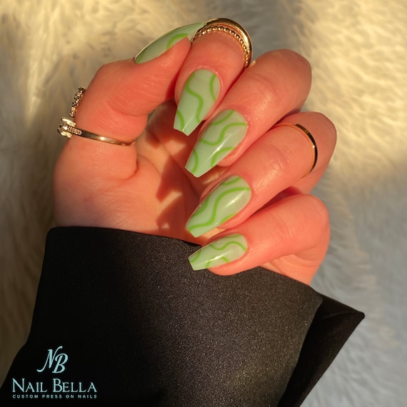 Green Swirl Mid Coffin Press on Nails / Nails With Designs / Fake Nails / Glue on Nails / Nail on Press Nail Short / Press on Nail Short - Etsy