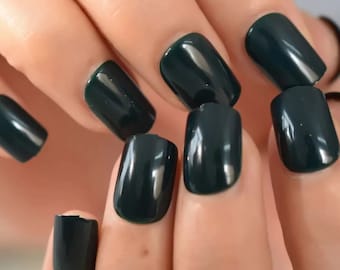 Black Short Square Press On Nails (24 pcs)