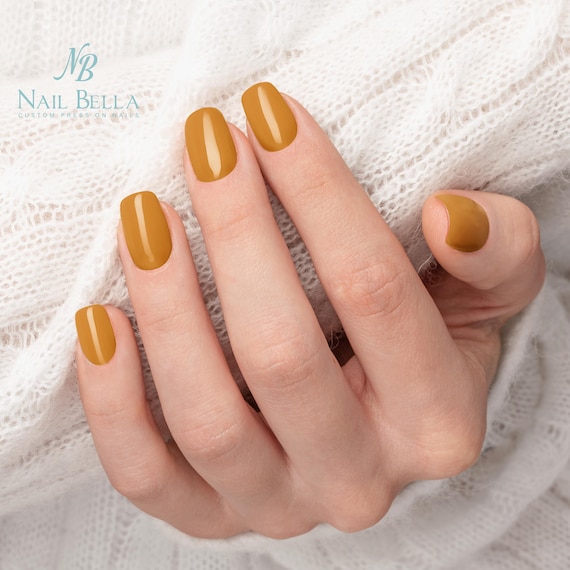 nail color to go with mustard yellow dress Nails to Match Yellow Dress