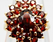 Estate 14k YELLOW GOLD Bohemian garnet Victorian style cluster ring