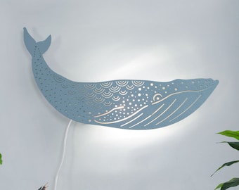 Lampe baleine bleue | Veilleuse pour enfants | Pépinière nautique ou océanique | Applique murale baleine enfichable pour chambre d'enfant.