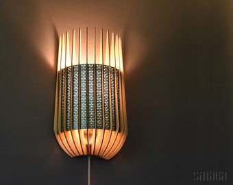 Applique murale enfichable, lampe murale en bois, style moderne du milieu du siècle, cadeau de pendaison de crémaillère parfait.