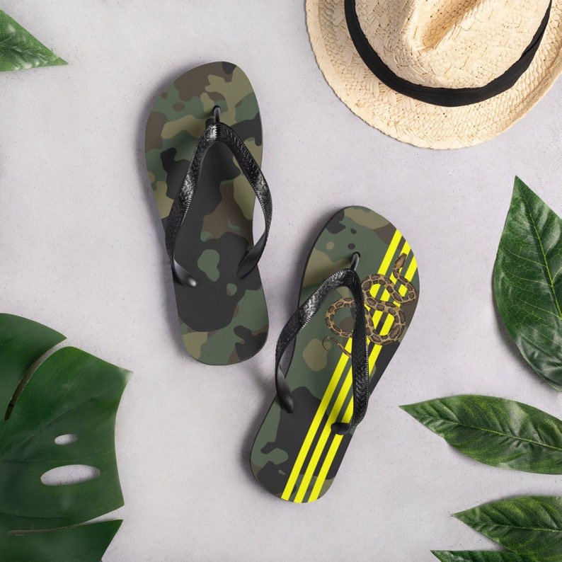 camouflage flip flops womens