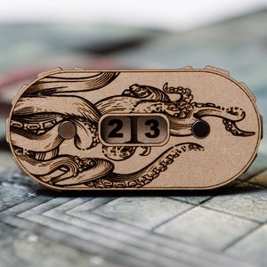 Magic the Gathering Tentacle Life Counter | HP MP Tracker for Dungeons and Dragons & Board Games | MTG Game Accessories