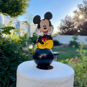 Porta asciugamani di carta con Topolino seduto, ispirazione Disney