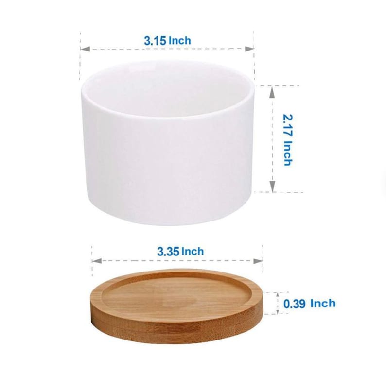 Puede incluir: Maceta de cer&aacute;mica blanca con un di&aacute;metro de 3,15 pulgadas y una altura de 2,17 pulgadas, y una base de madera de 3,35 pulgadas de di&aacute;metro con una altura de 0,39 pulgadas.