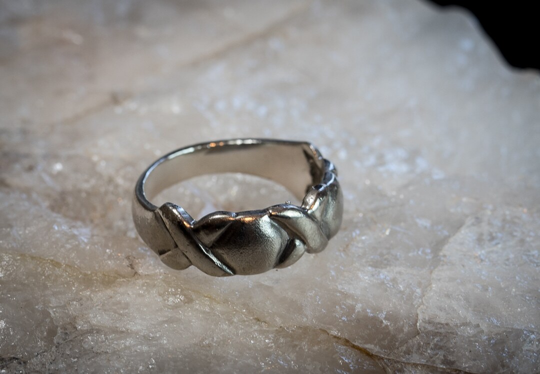 vintage 925 スターリング　12号 Vintage 925 Solid Sterling Silver Ring With Carved 