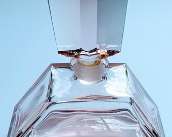 Gold leaf etching pray perfume bottle Gold leaf etching pray perfume bottle