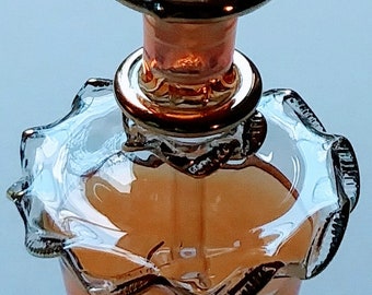 Gold leaf etching pray perfume bottle Gold leaf etching pray perfume bottle