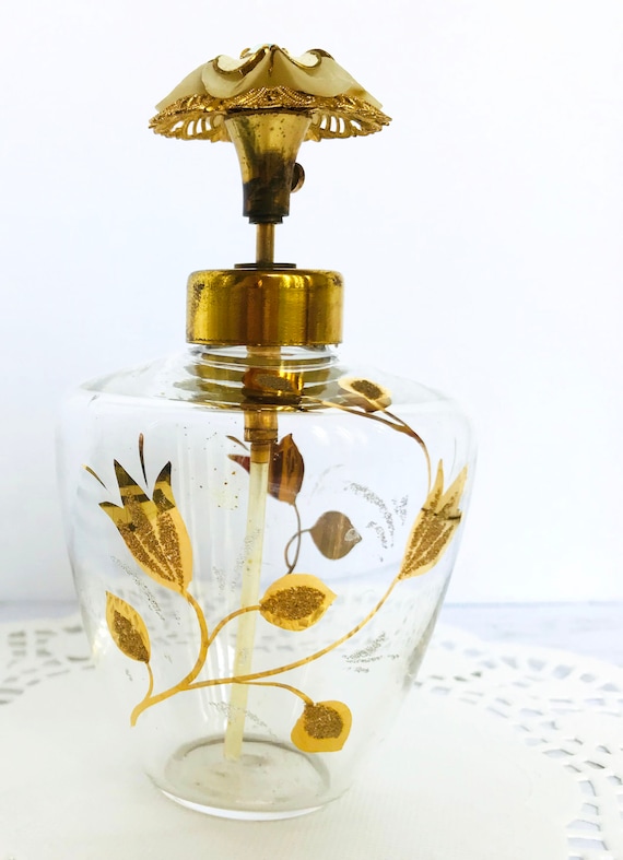 Gold leaf etching pray perfume bottle Gold leaf etching pray perfume bottle