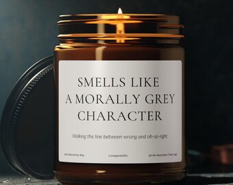 Świeca z postacią Morally Grey | Świeca sojowa Fantasy Romantasy