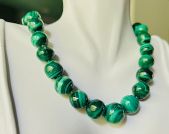 Impressive Vintage Malachite Necklace Graduated 140gr