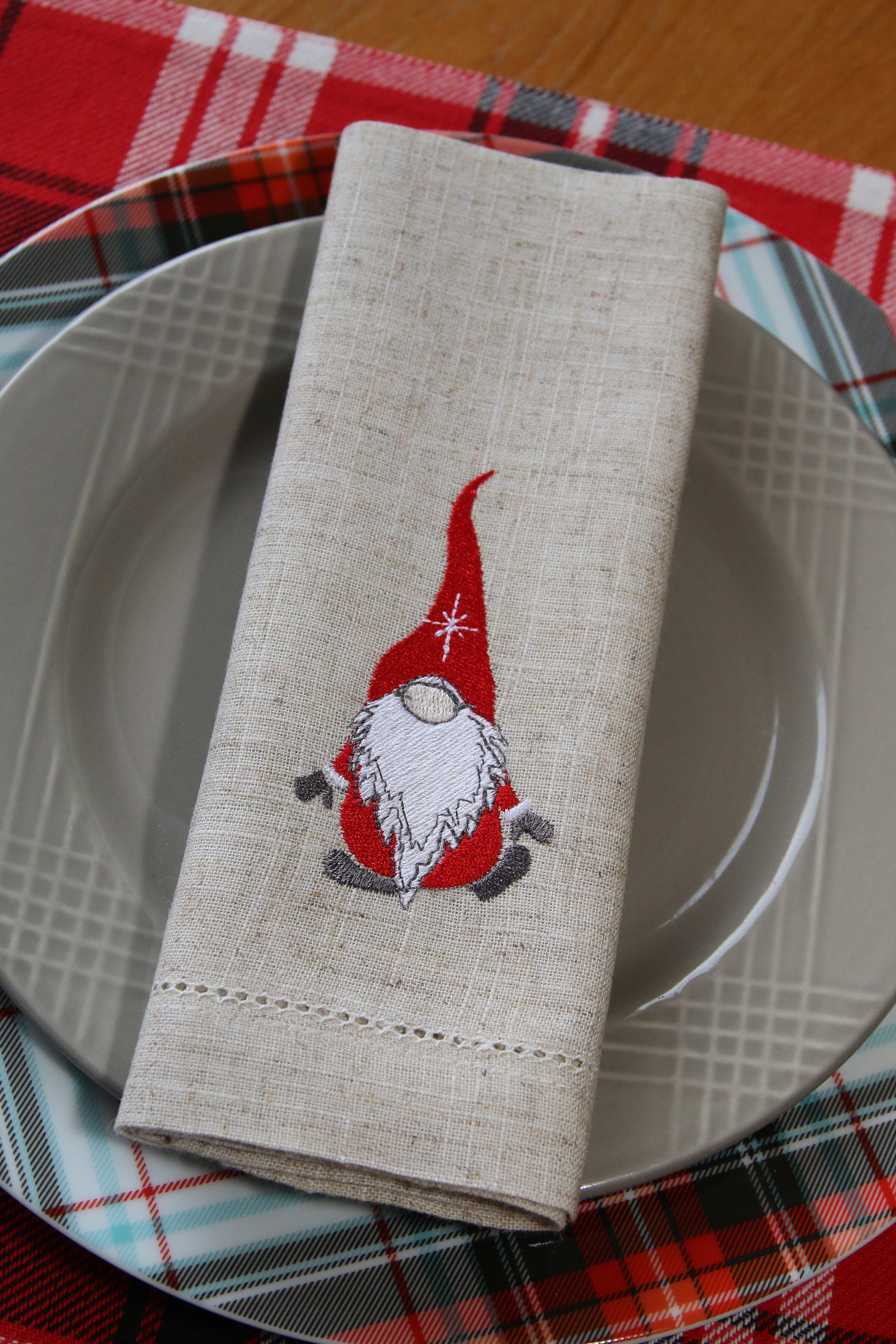 Christmas Gnome Napkins Embroidered Napkin Set Christmas Etsy