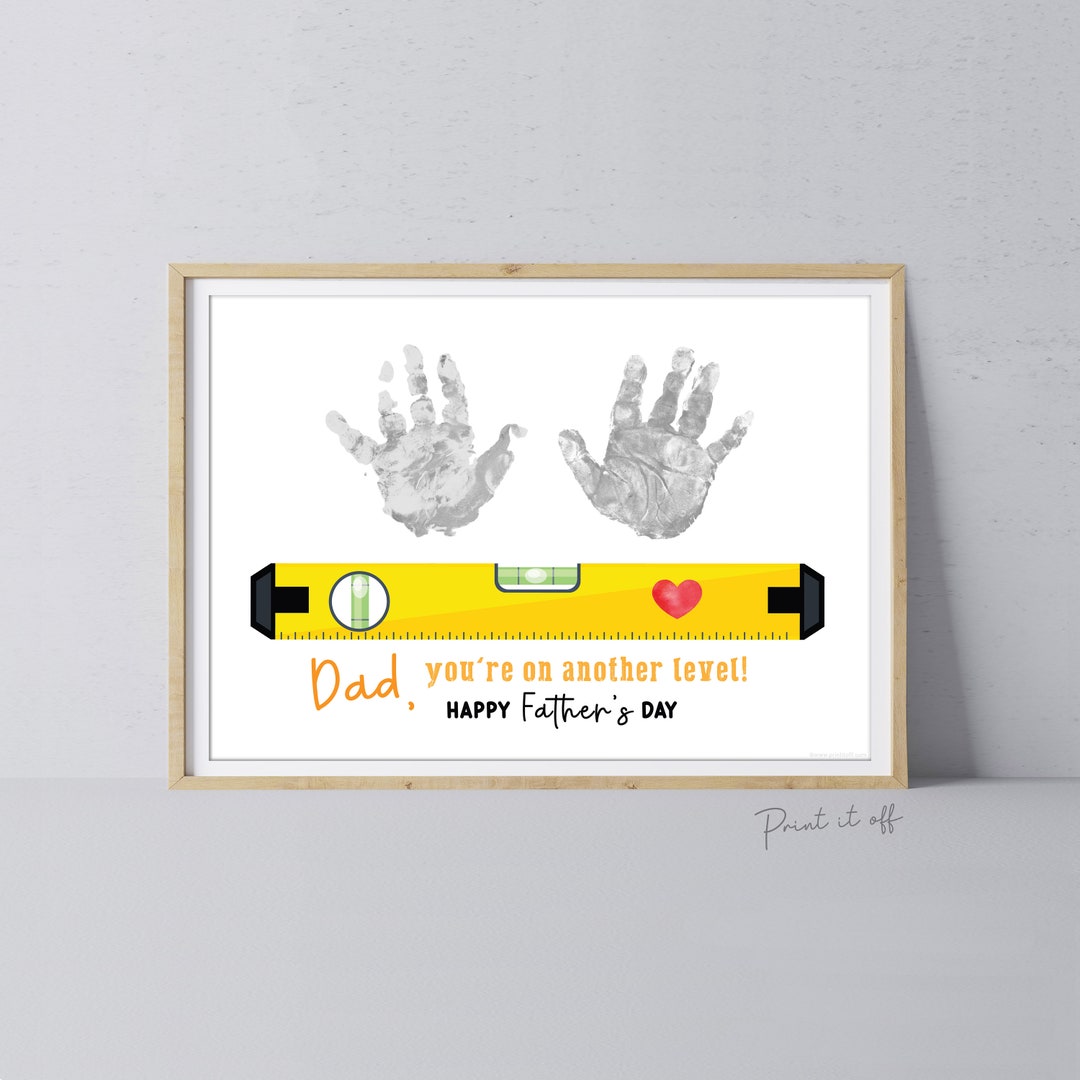 Je bent op een ander niveau Papa Papa Handafdruk Voetafdruk Art Craft /  Vaderdag / Kids Baby / Cadeau DIY Card / Print het uit 0738 - Etsy België, image size:1080x1080