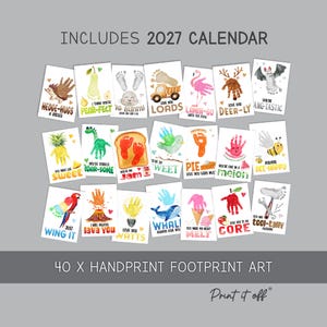 Puede incluir: Una colección de 40 tarjetas de arte con huellas de manos y pies que presentan ilustraciones en acuarela de animales, comida y objetos con juegos de palabras. El conjunto incluye un calendario 2027 y varios diseños creativos.