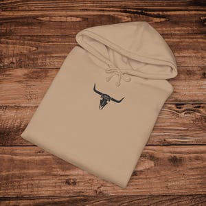 Broderad Longhorn-skallehuvtröja, Gods Country Western-tröja, Texas Cattle-bröstkorgtryck, countrymusikgåva, minimalistisk boho-tröja