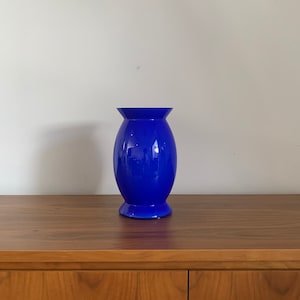 Alessandro Mendini “IDALION” glass vase for Venini, italy.