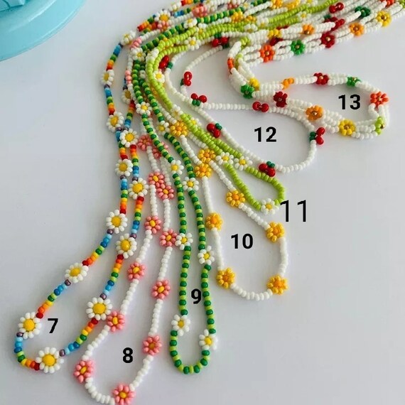 ★VINTAGE HOLLYWOOD★ Nature Daisy Beads Necklace Daisy Beaded Choker Necklace, Summer Choker, Flower Chain
