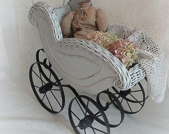 old nostalgic retro doll's carriage/sports car shabby white basket braid