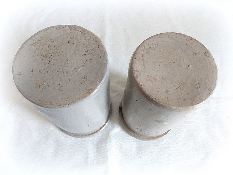 Set of 2 ancient preserving jars with lids and closures image 6