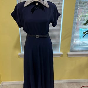 Antique/vintage 1930-40’s navy dress
