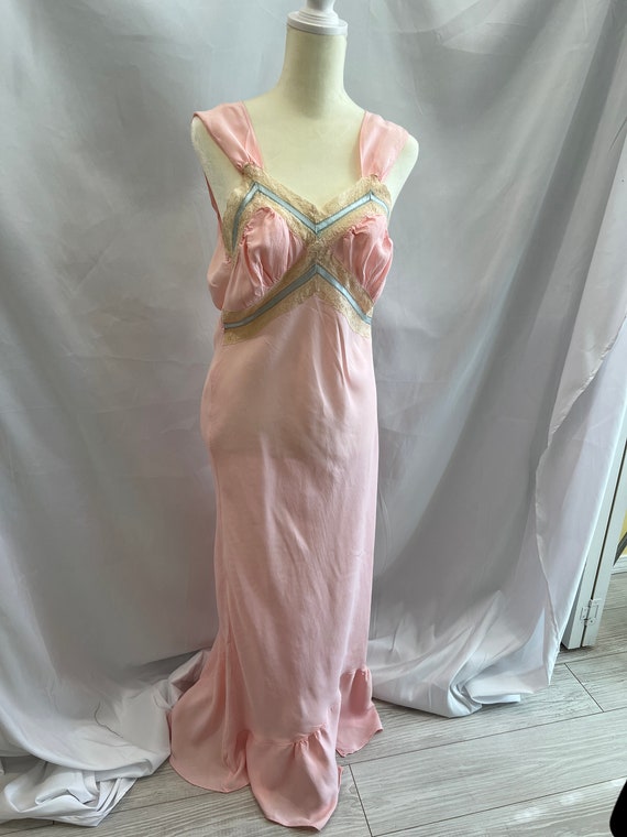 Vintage/antique pink w/blue ribbon 1930's/40's nig