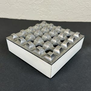 Ultima 15 Ashtray - Etsy