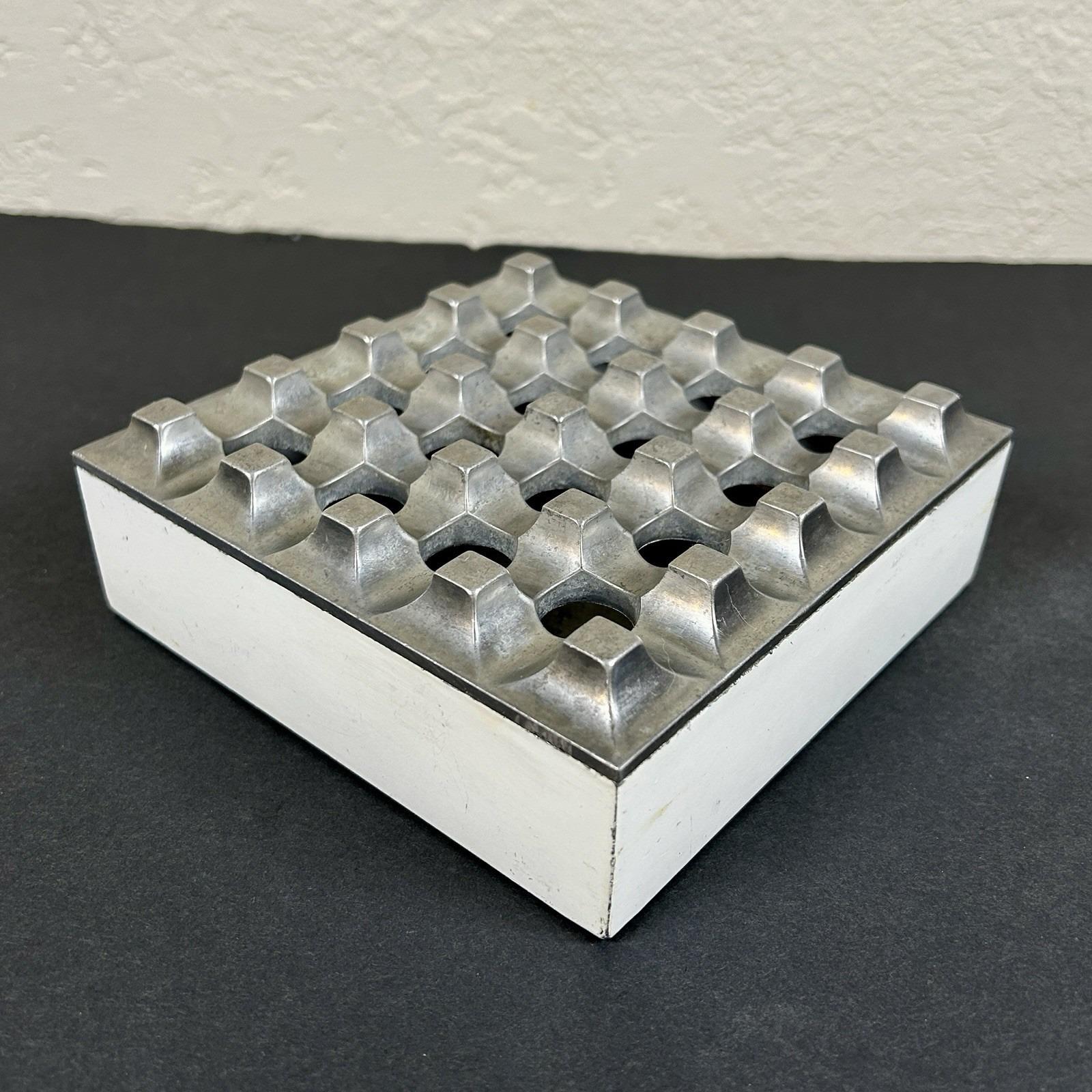 Ultima 15 Ashtray - Etsy