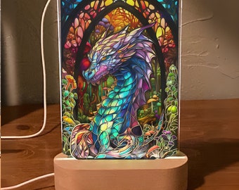 Stained Glass Dragon Nachtlicht: Acrylplatte mit Holzsockel