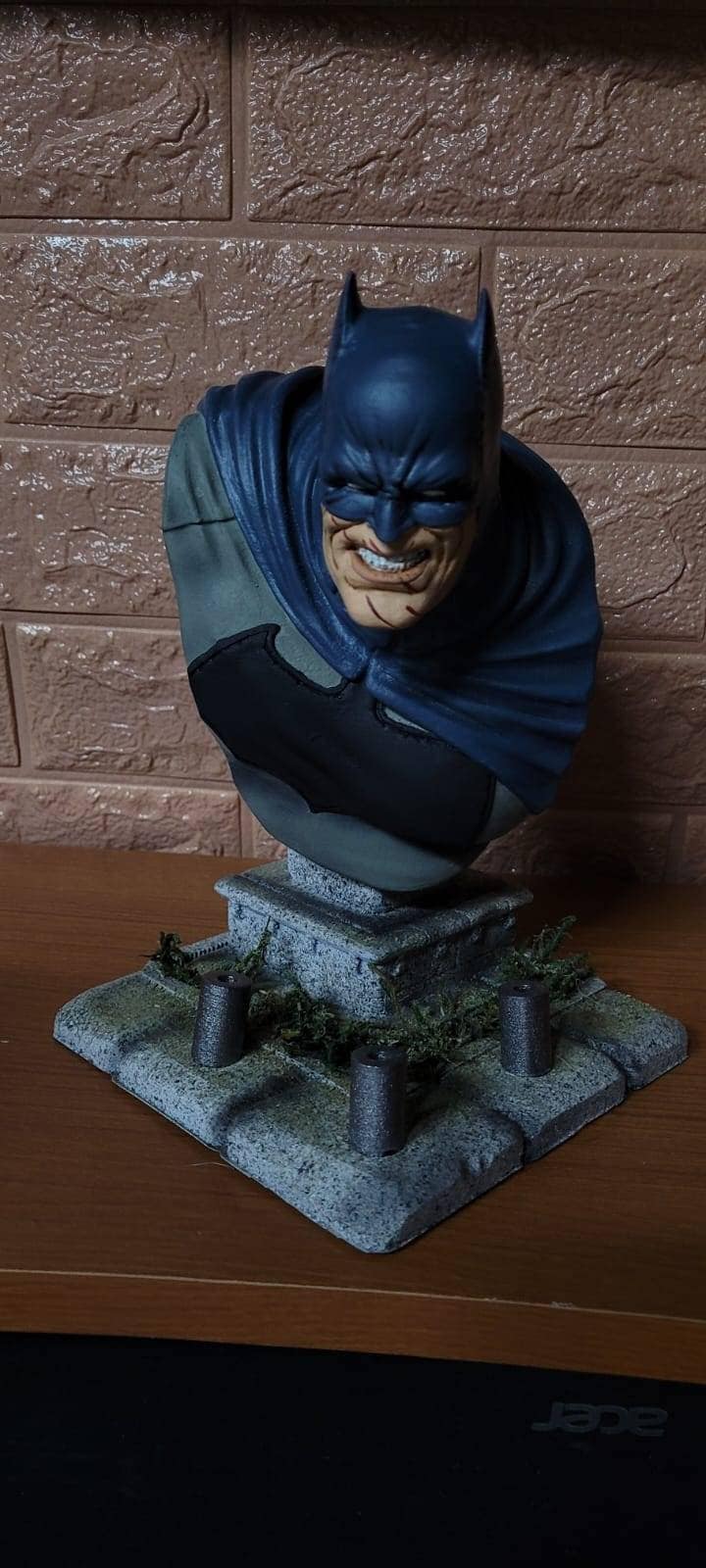 バットマン フランク・ミラー像 - Etsy 日本
