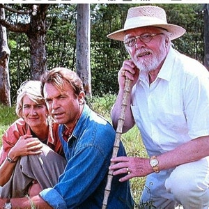 perfect and complete John Hammond cane with real and Hybrid insect in amber 3D - Jurassic Park - artisan stick in resistant image 3