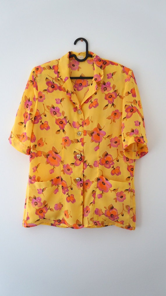 floral yellow blouse
