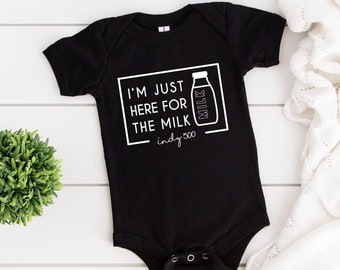 私はミルクベビーロンパース目当てでここに来ました | 予選 | インディカー | ユニセックスフィット | インディ500 | トラック | ピットレーン | インディアナポリス | レーシングベビーロンパース