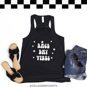 Camiseta sin mangas holgada para mujer Race Day Vibes with Stars / Camiseta de carreras / Indianápolis / Indy 500 / Autos rápidos / Camiseta del día de la carrera / Carb Day / Carreras