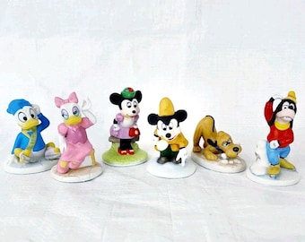 Colección de figuras de porcelana Disney de 1987, lote 6: Mickey Detective, Minnie, Daisy, Donald, Pluto y Goofy. Adornos vintage de Disney para el hogar.